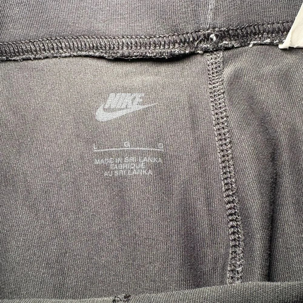 Nike‎ GirlsTwo-Tone Black and White Leggings size Large